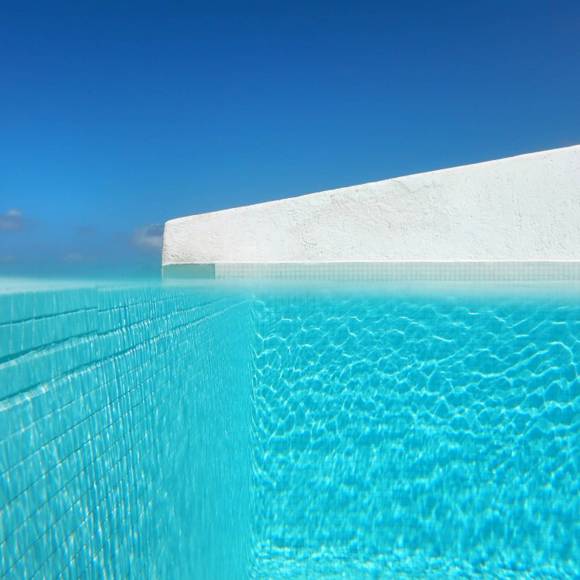 INFINITY HONEYMOON CAVE SUITE 8537