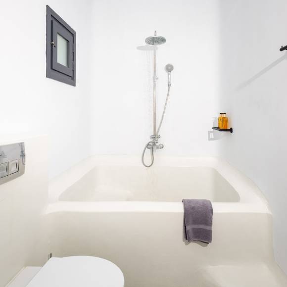 Luxury Suite (Room 12)8